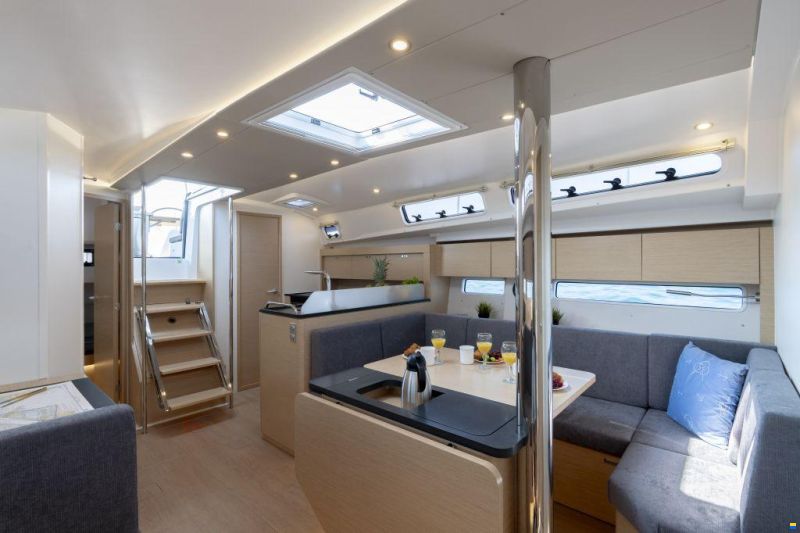 Hanse 410