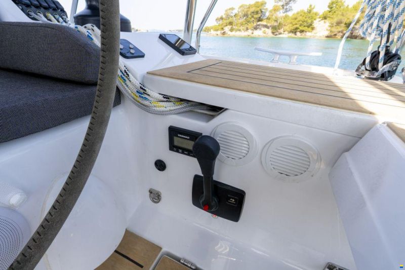 Hanse 410