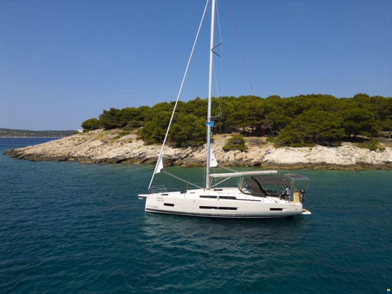 Hanse 410