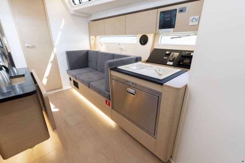 Hanse 410