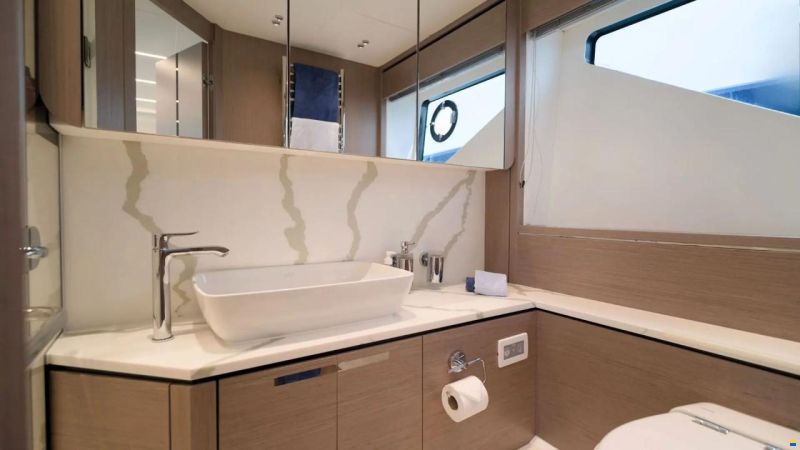 Sunseeker 74 Sport Yacht