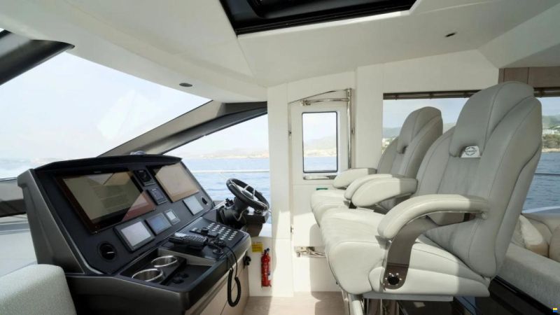 Sunseeker 74 Sport Yacht