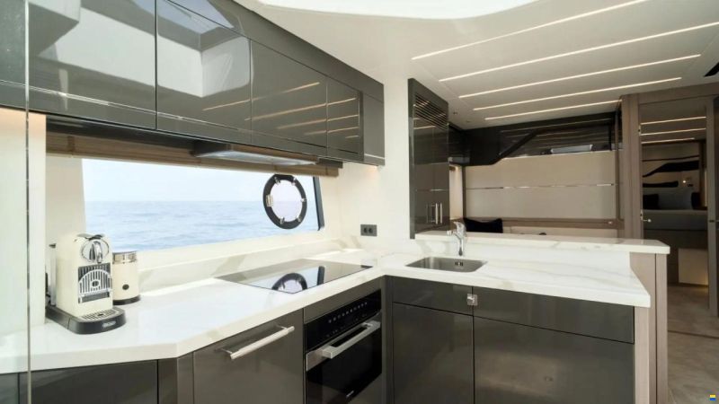 Sunseeker 74 Sport Yacht