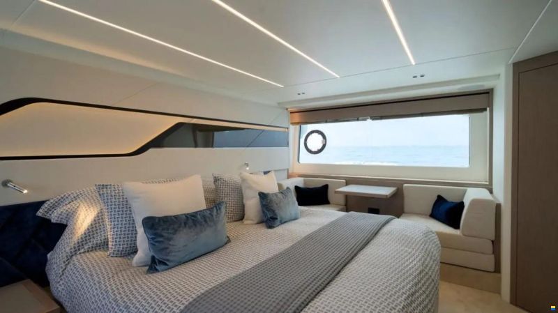 Sunseeker 74 Sport Yacht