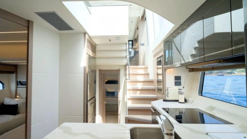 Sunseeker 74 Sport Yacht