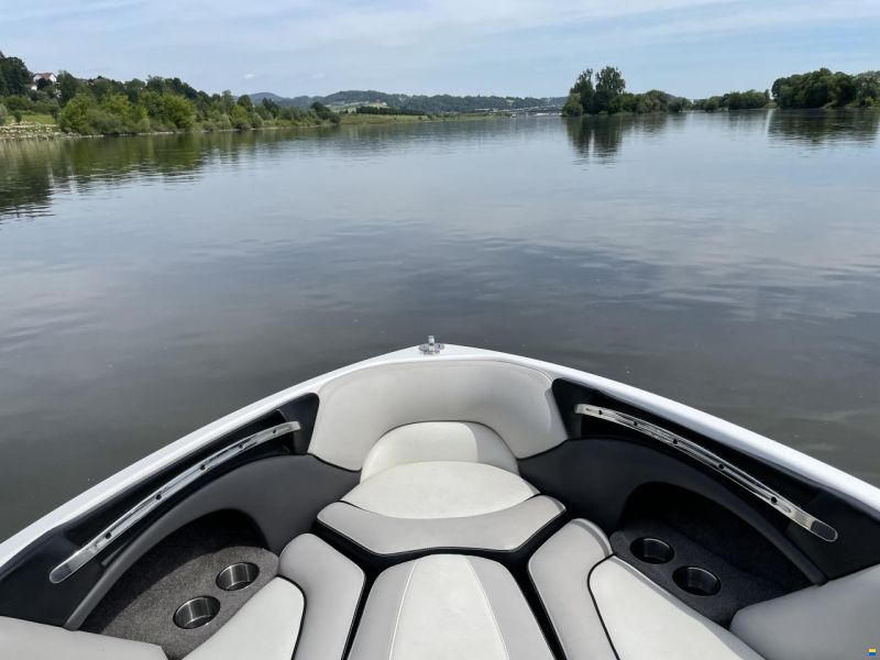 Malibu Wakesetter VLX Corvette Limited Edition