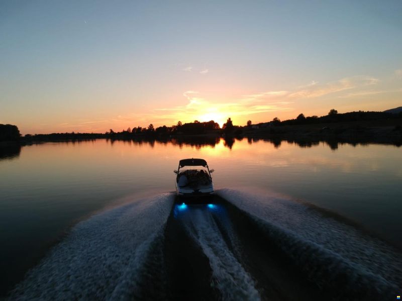 Malibu Wakesetter VLX Corvette Limited Edition