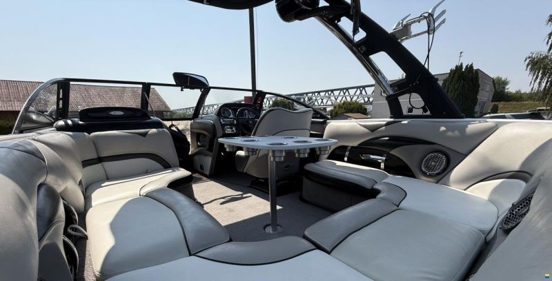 Malibu Wakesetter VLX Corvette Limited Edition