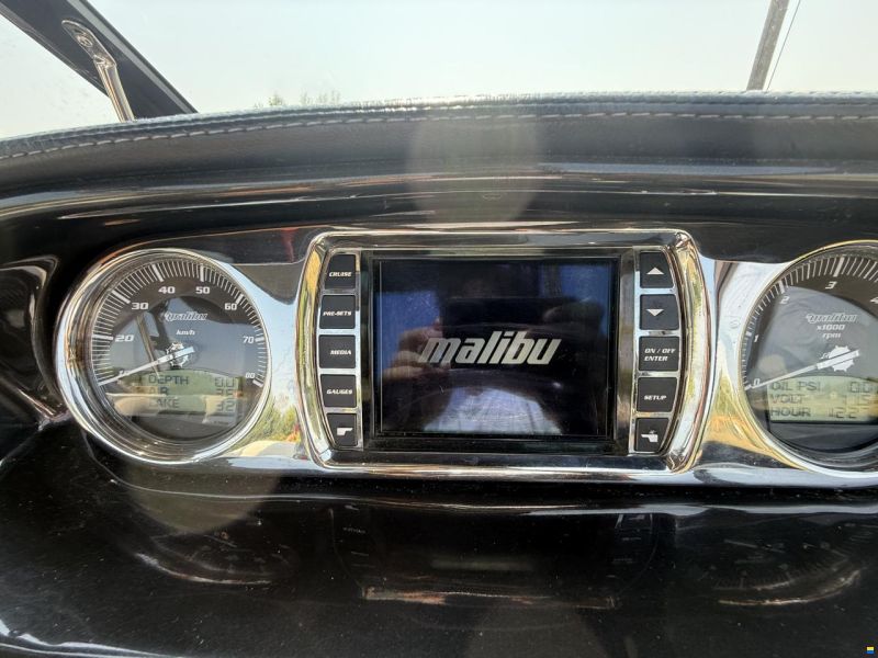 Malibu Wakesetter VLX Corvette Limited Edition