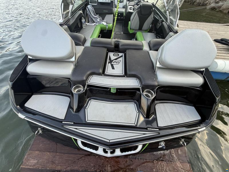 MasterCraft X20
