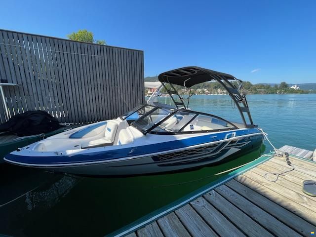 Regal 1900 ESX Surf