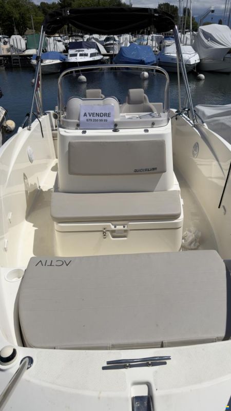 Quicksilver 555 Open