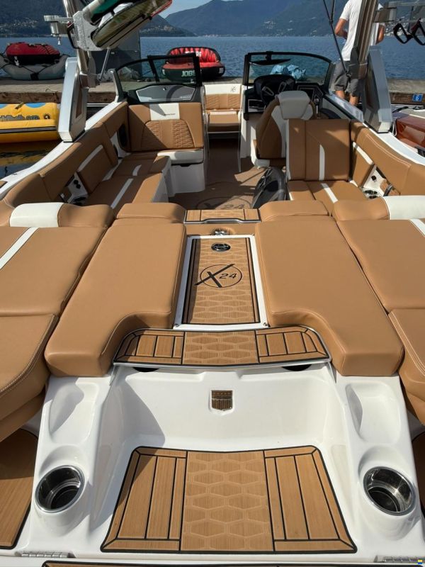 MasterCraft X24 | 2023 | 75 h | Hélice de poupe