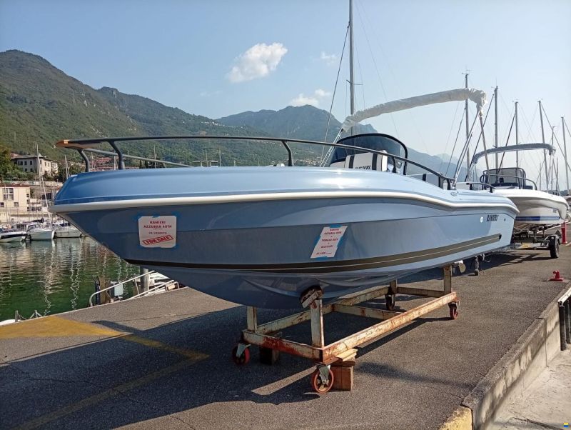 Ranieri Azzurra 40 TH