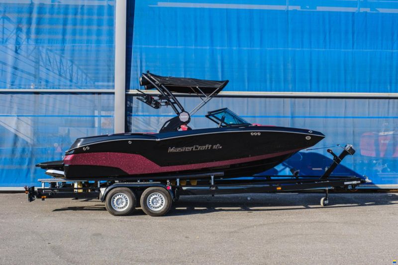 MasterCraft NXT20 | 2024 | 45h | black - pink