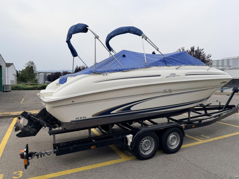 Sea Ray 215 EC