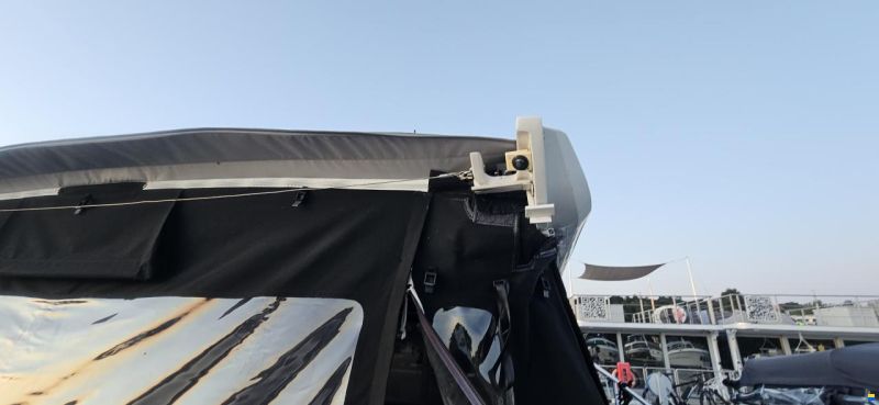Sealine C330