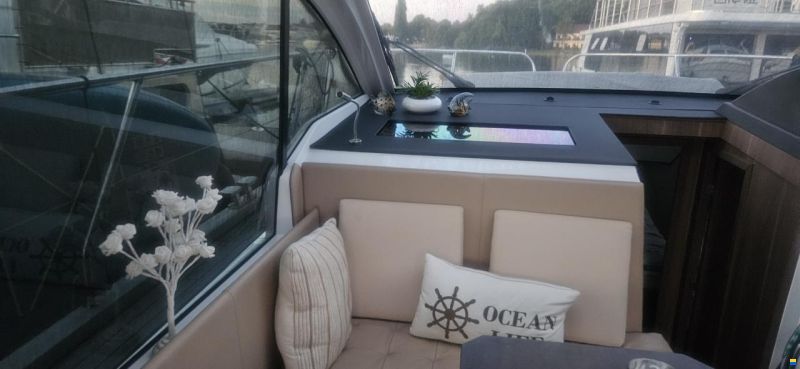 Sealine C330