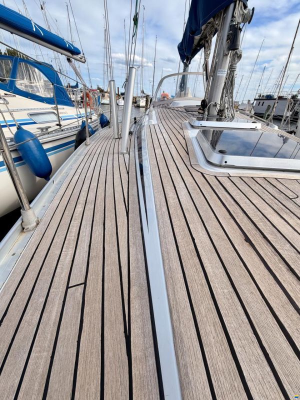 Grand Soleil 343
