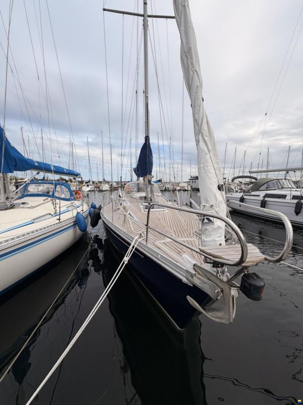 Grand Soleil 343