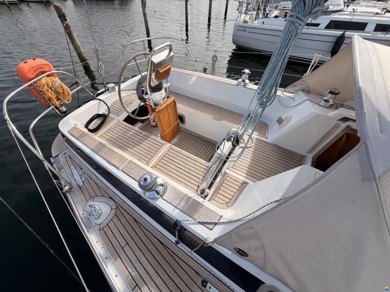 Grand Soleil 343