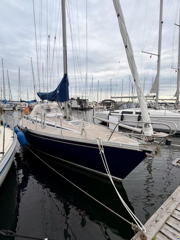 Grand Soleil 343