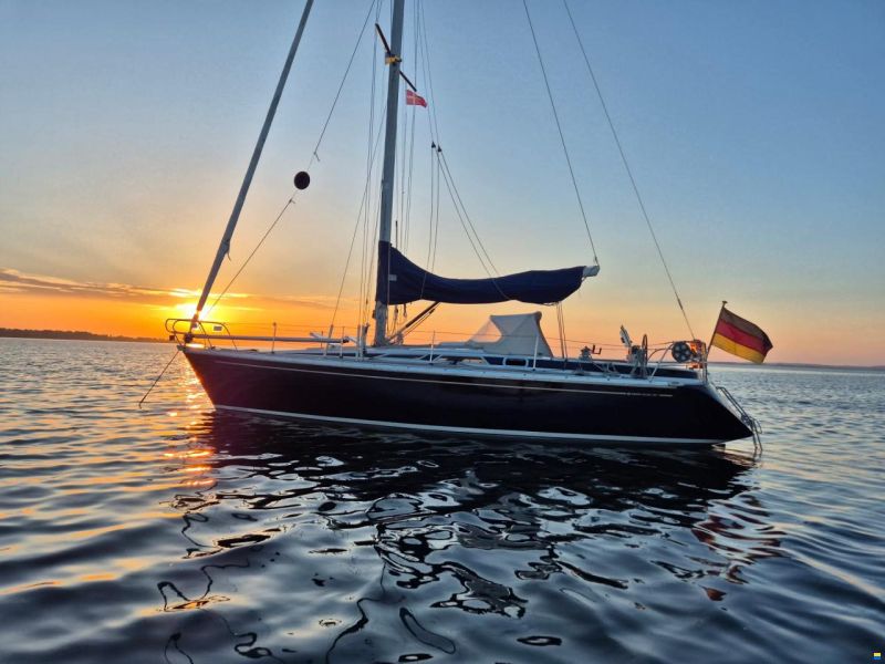 Grand Soleil 343