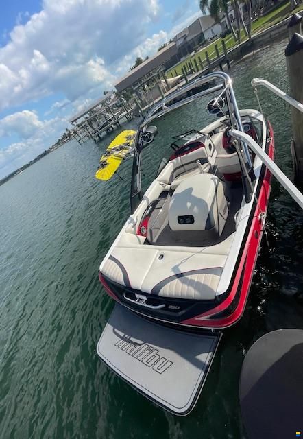 Malibu FXI 20