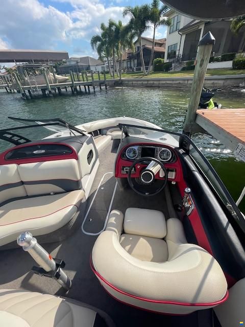 Malibu FXI 20