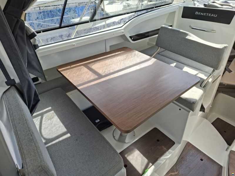 Beneteau Antares 8 OB