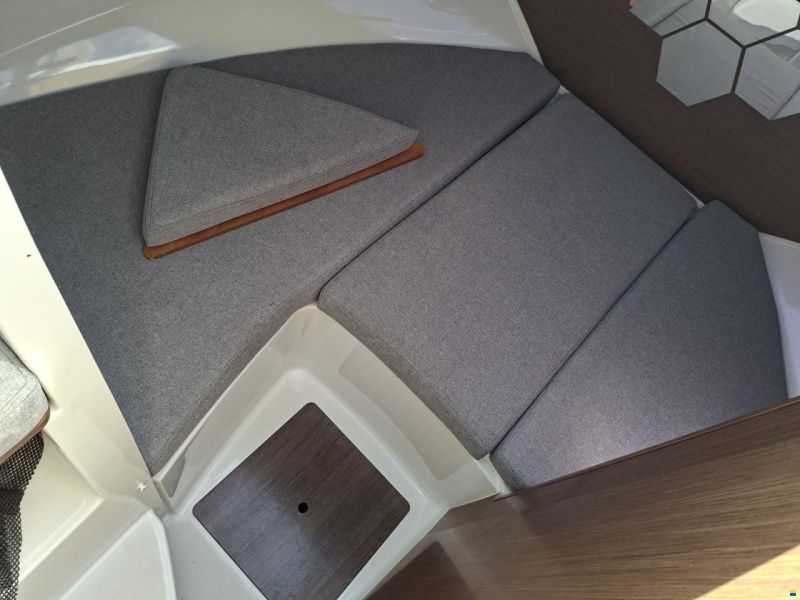 Beneteau Antares 8 OB