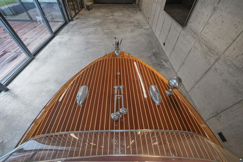 Chris Craft 18’ Continental Custom