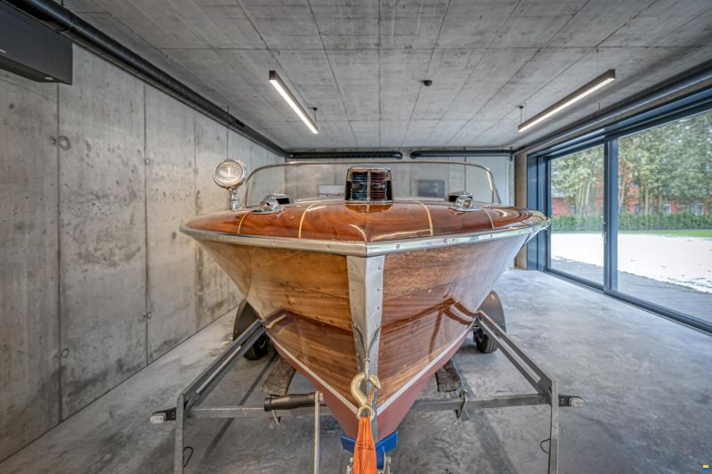 Chris Craft 18’ Continental Custom