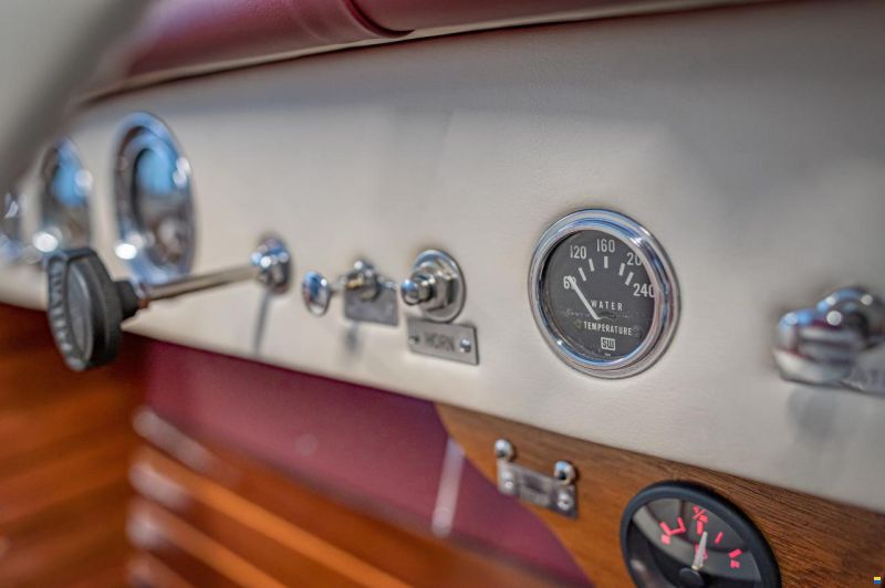 Chris Craft 18’ Continental Custom