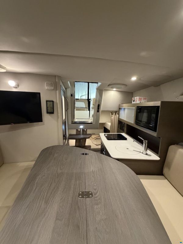 Bayliner Ciera 8