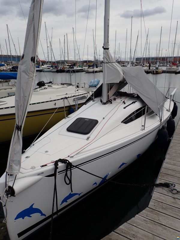 Elan 210