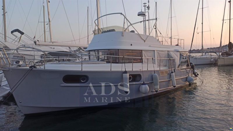 Beneteau Swift Trawler 44