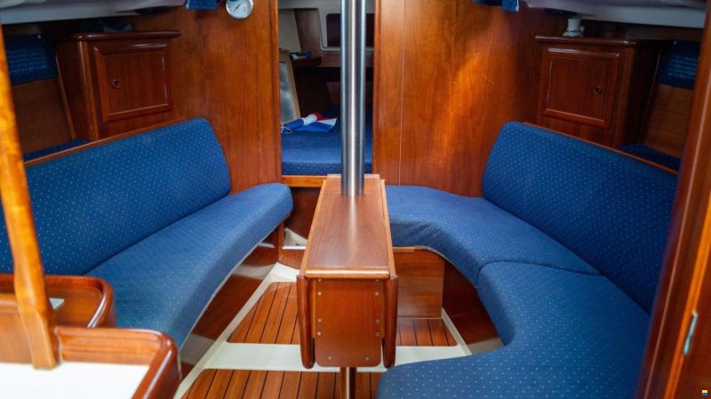 Beneteau OCEANIS 331