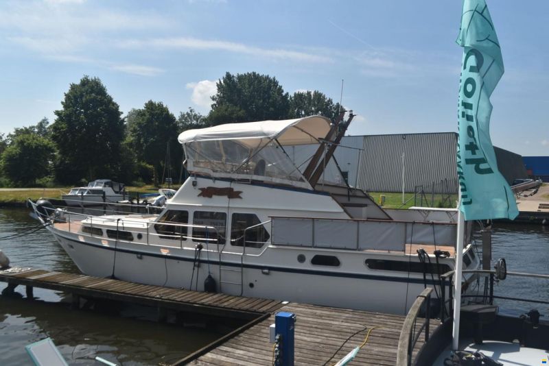 Van der Valk 1300 Fly Bridge