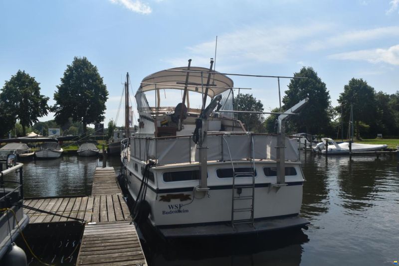 Van der Valk 1300 Fly Bridge