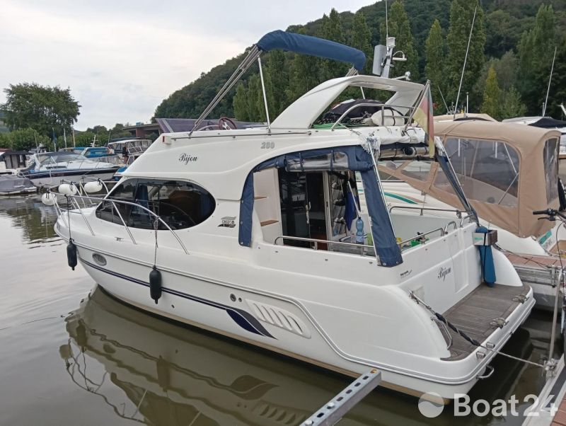 Galeon 280 fly