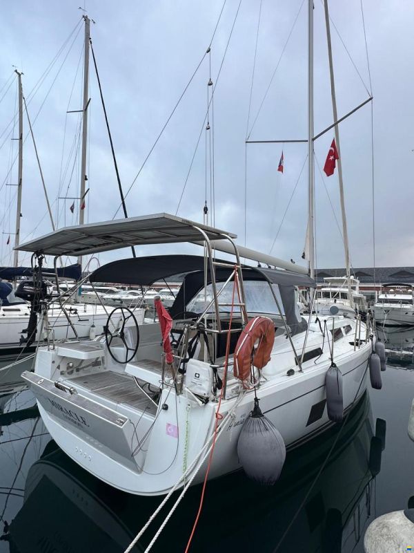 Hanse 418