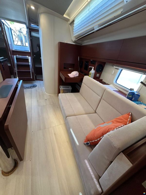 Hanse 418
