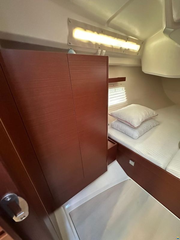 Hanse 418