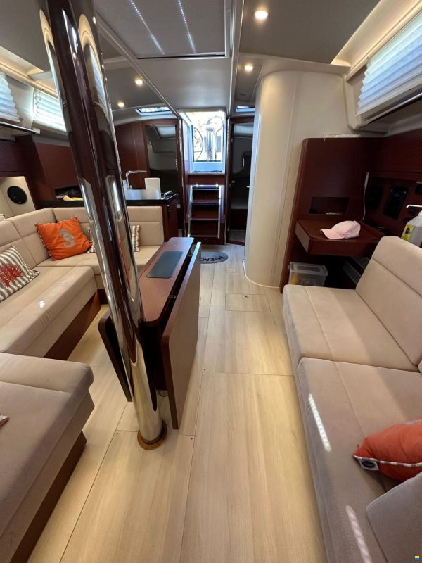 Hanse 418