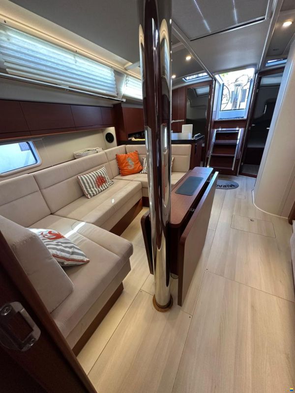 Hanse 418