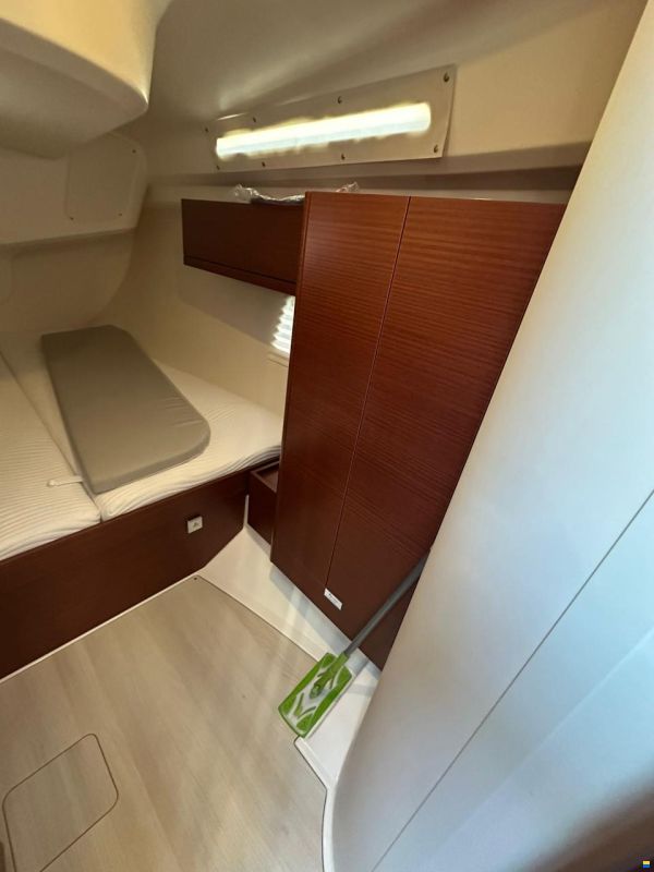 Hanse 418