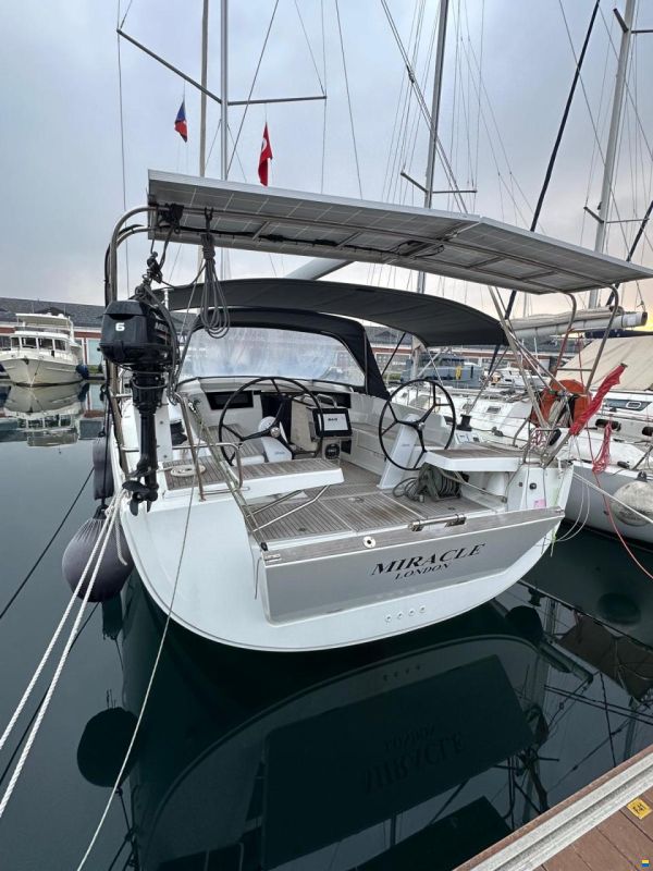 Hanse 418