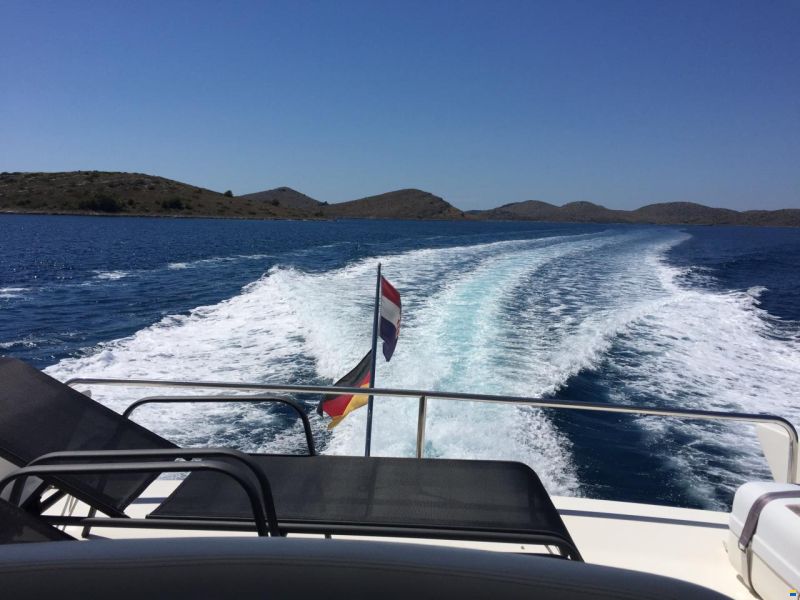 Azimut 50