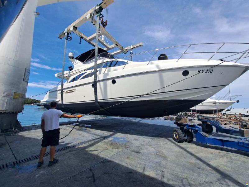 Azimut 50
